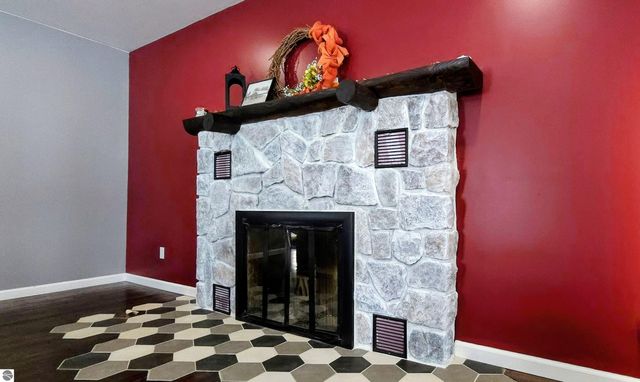 105 N Burgess Street, West Branch, MI 48661