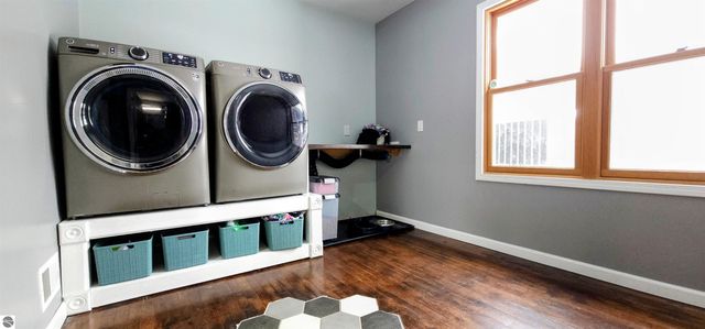 105 N Burgess Street, West Branch, MI 48661