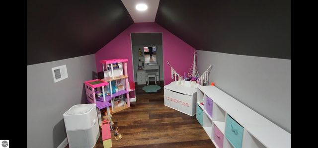 105 N Burgess Street, West Branch, MI 48661