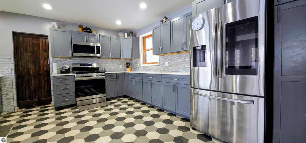 Image 11 of property listing at 105 N Burgess Street, West Branch, MI 48661