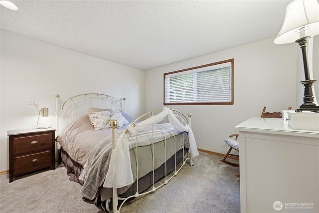 22534 SE 304th Place, Black Diamond, WA 98010