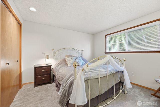 22534 SE 304th Place, Black Diamond, WA 98010