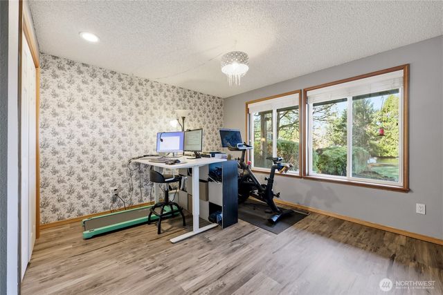 22534 SE 304th Place, Black Diamond, WA 98010