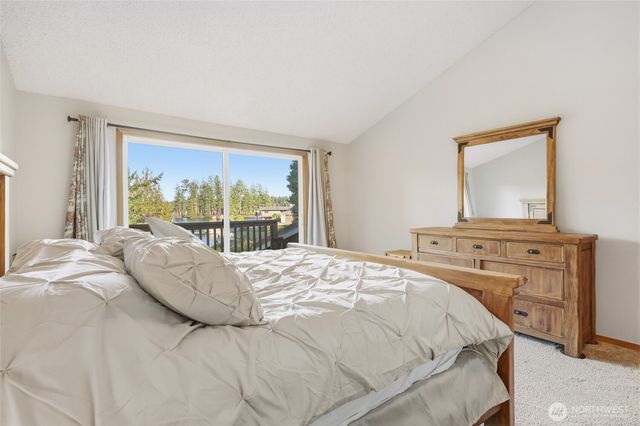 22534 SE 304th Place, Black Diamond, WA 98010