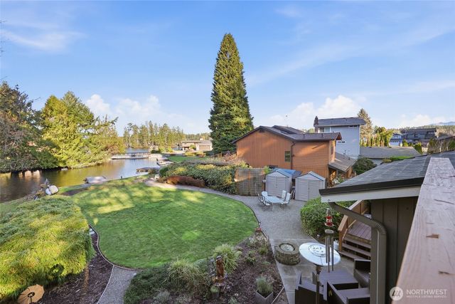 22534 SE 304th Place, Black Diamond, WA 98010