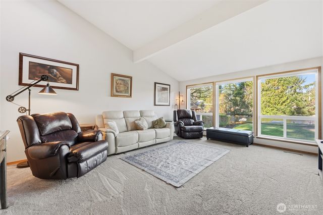 22534 SE 304th Place, Black Diamond, WA 98010