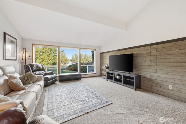 22534 SE 304th Place, Black Diamond, WA 98010