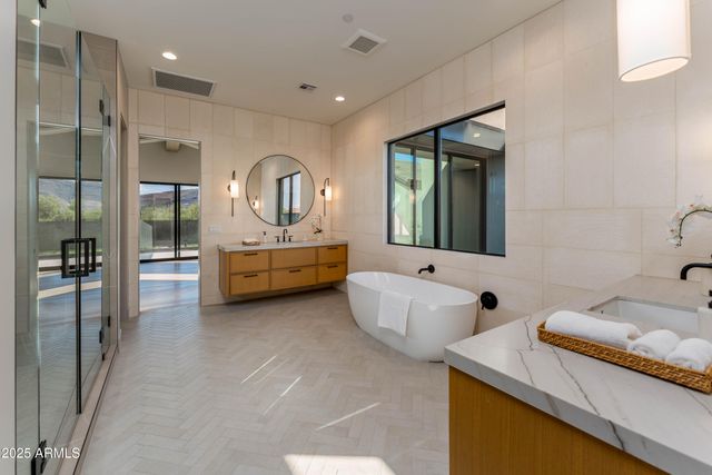 9775 E Hidden Valley Road, Scottsdale, AZ 85262