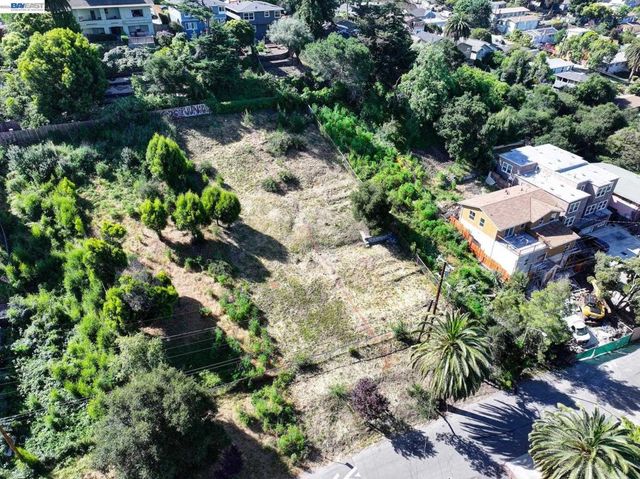3150 Courtland, Oakland, CA 94619