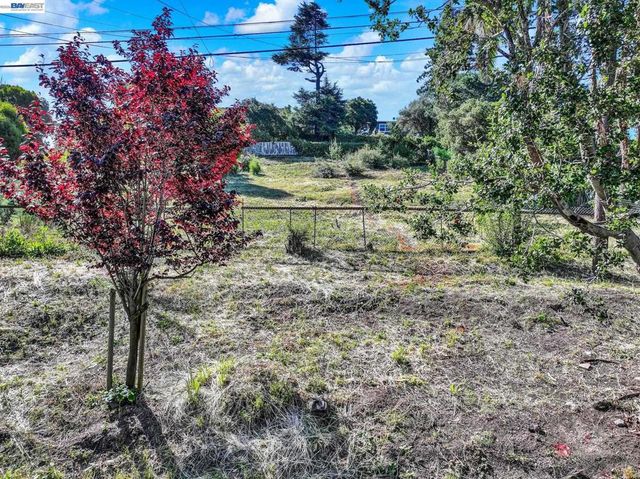 3150 Courtland, Oakland, CA 94619