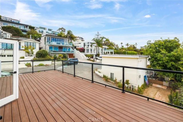 297 Wave Street, Laguna Beach, CA 92651