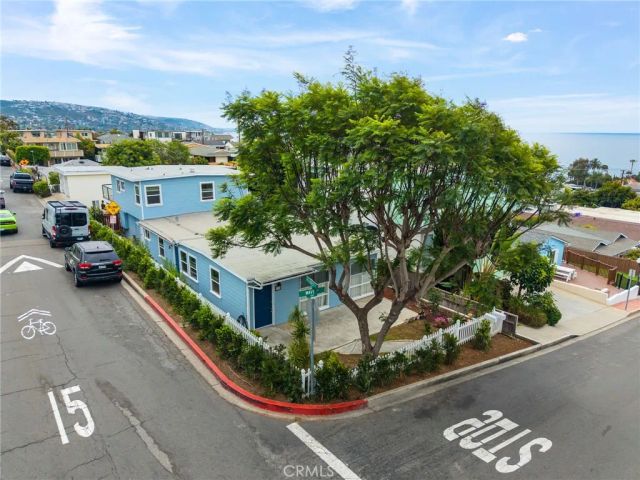 297 Wave Street, Laguna Beach, CA 92651