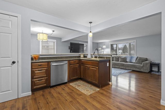 1437 E GLENDALE AVENUE, Appleton, WI 54911