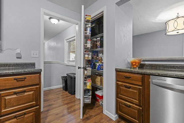 1437 E GLENDALE AVENUE, Appleton, WI 54911