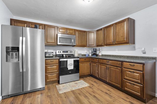 1437 E GLENDALE AVENUE, Appleton, WI 54911