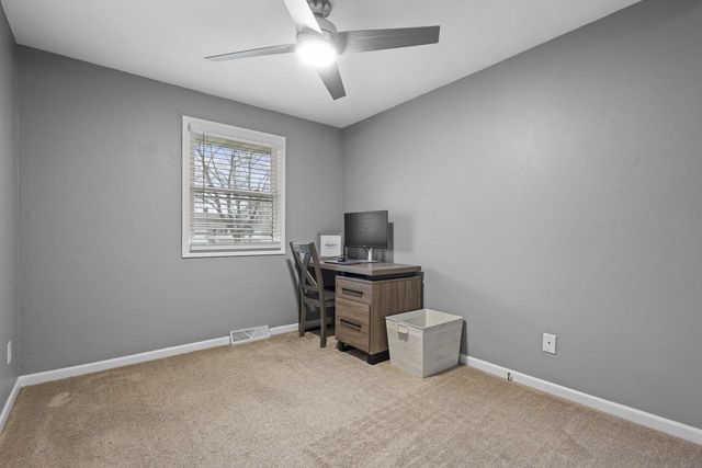 1437 E GLENDALE AVENUE, Appleton, WI 54911