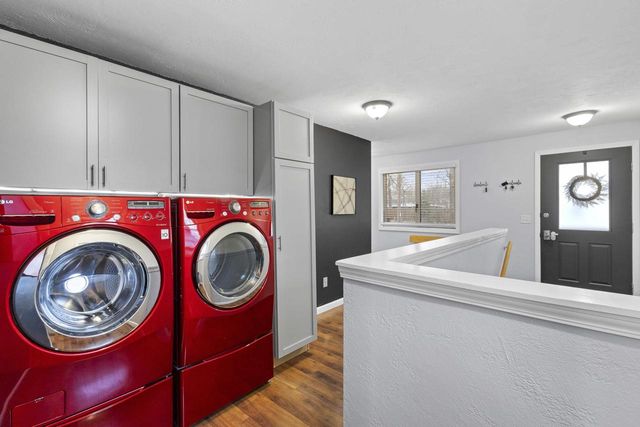 1437 E GLENDALE AVENUE, Appleton, WI 54911