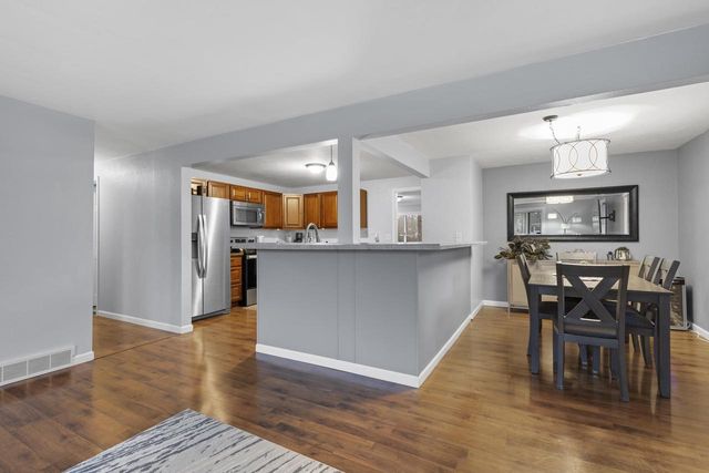 1437 E GLENDALE AVENUE, Appleton, WI 54911