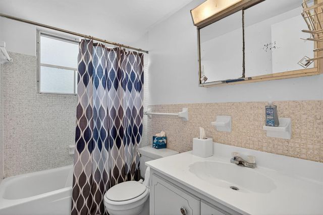 418 S Cypress Road 110, Pompano Beach, FL 33060