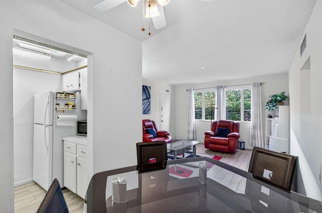 418 S Cypress Road 110, Pompano Beach, FL 33060