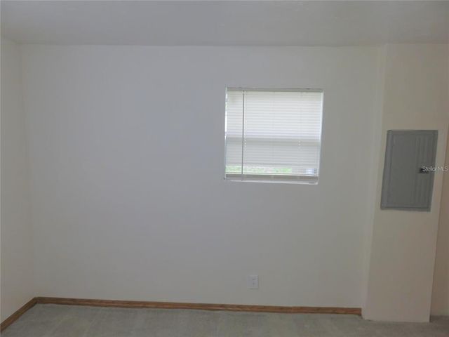 1385 SE 160TH TERRACE, Ocklawaha, FL 32179