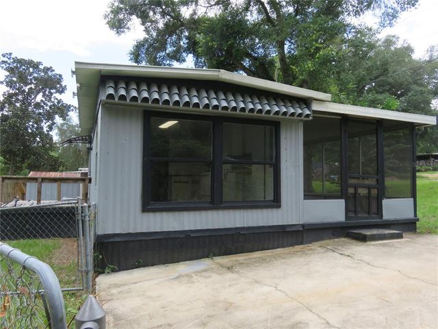 1385 SE 160TH TERRACE, Ocklawaha, FL 32179