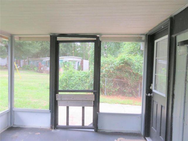 1385 SE 160TH TERRACE, Ocklawaha, FL 32179
