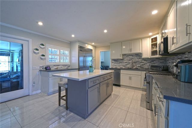 512 S Shouse, Covina, CA 91724