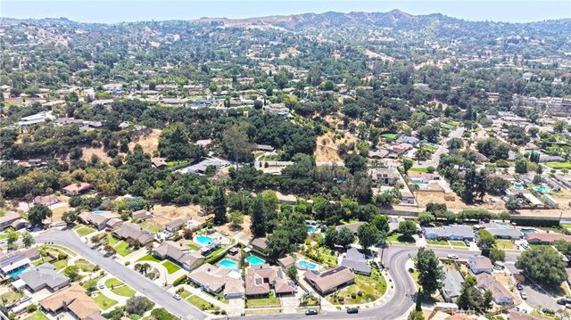 512 S Shouse, Covina, CA 91724