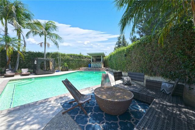 512 S Shouse, Covina, CA 91724