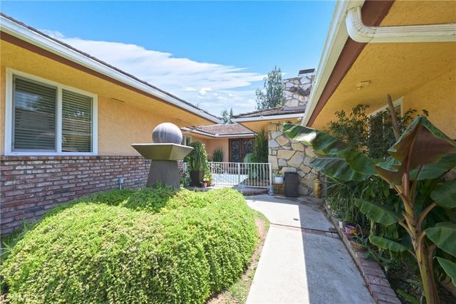 512 S Shouse, Covina, CA 91724
