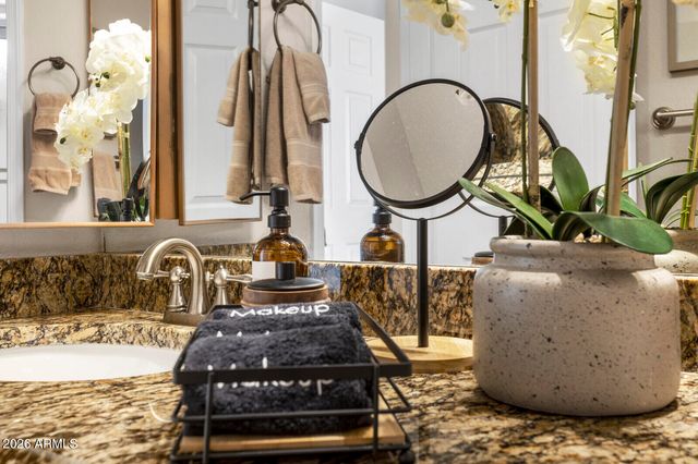 5676 E SANDRA Terrace, Scottsdale, AZ 85254