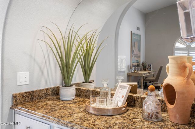 5676 E SANDRA Terrace, Scottsdale, AZ 85254