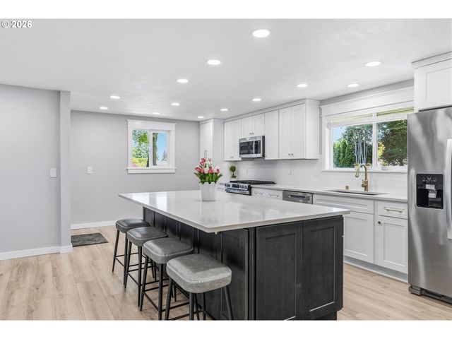 9608 Nw 8TH Ave, Vancouver, WA 98665