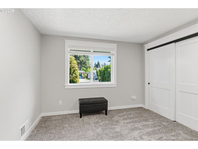 9608 Nw 8TH Ave, Vancouver, WA 98665
