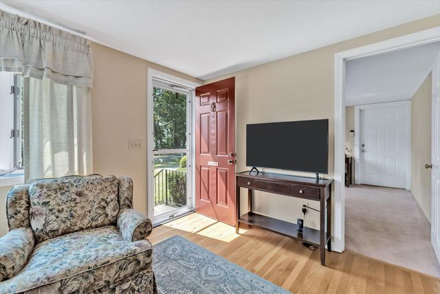 11 Canary Lane, West Yarmouth, MA 02673