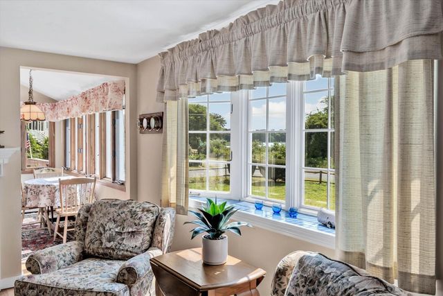 11 Canary Lane, West Yarmouth, MA 02673