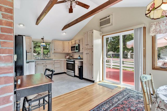 11 Canary Lane, West Yarmouth, MA 02673