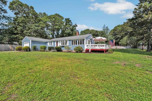 11 Canary Lane, West Yarmouth, MA 02673