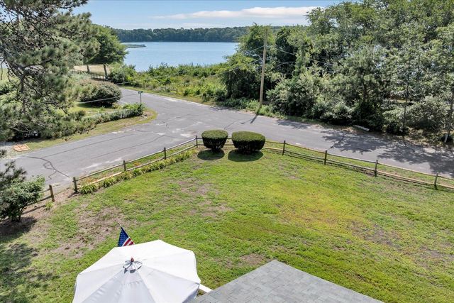 11 Canary Lane, West Yarmouth, MA 02673