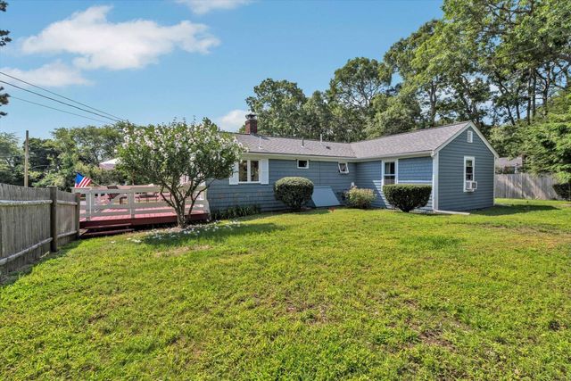 11 Canary Lane, West Yarmouth, MA 02673