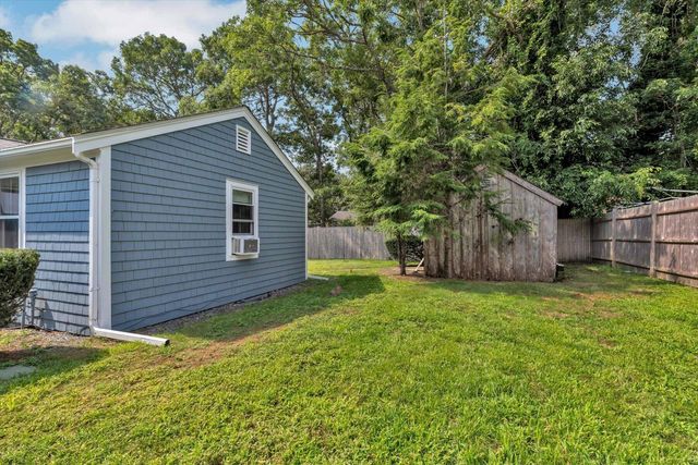 11 Canary Lane, West Yarmouth, MA 02673