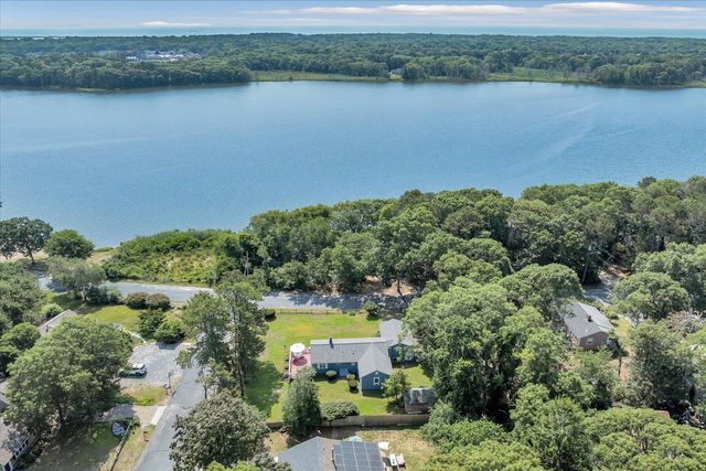 11 Canary Lane, West Yarmouth, MA 02673