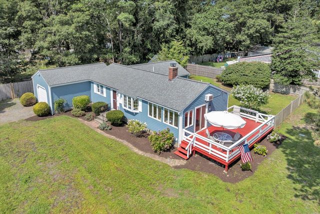 11 Canary Lane, West Yarmouth, MA 02673