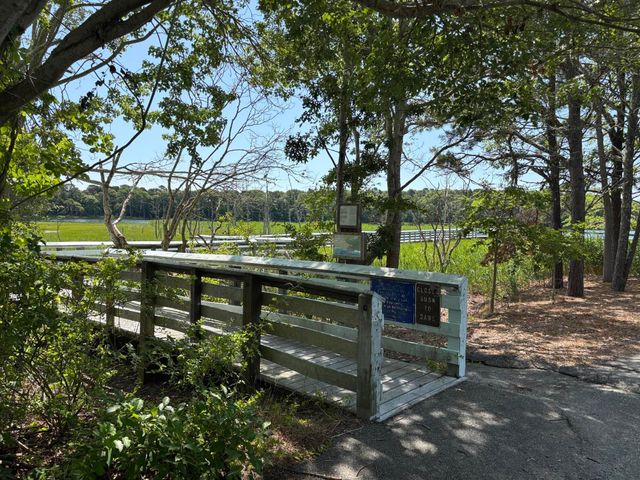 11 Canary Lane, West Yarmouth, MA 02673