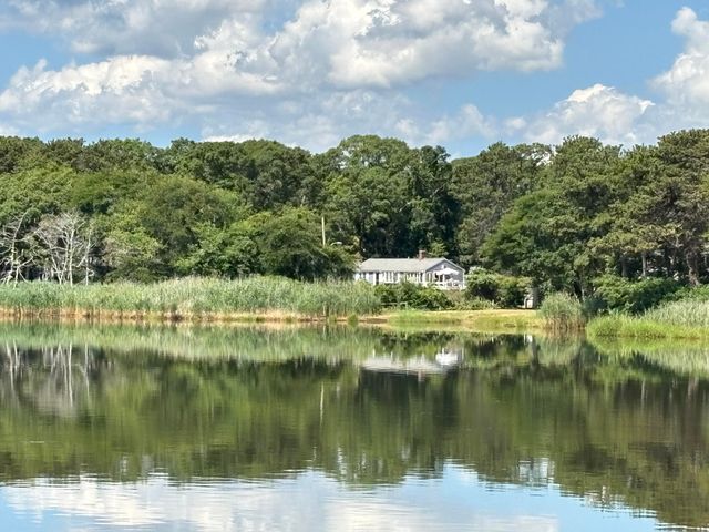 11 Canary Lane, West Yarmouth, MA 02673