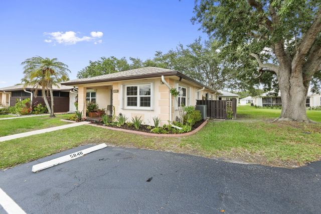 5846 Summerfield Court 51, Fort Pierce, FL 34982