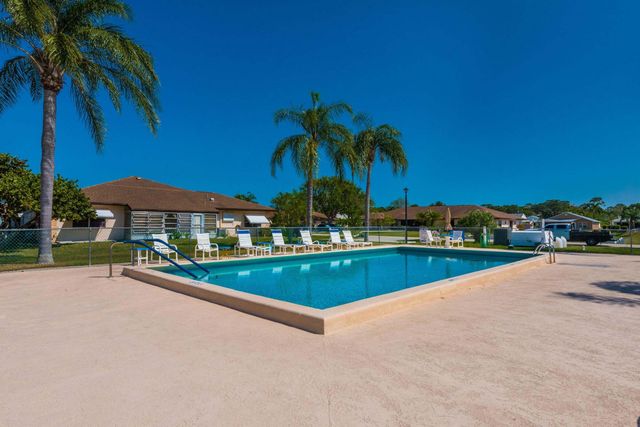 5846 Summerfield Court 51, Fort Pierce, FL 34982