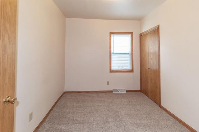 424 NICOLET BOULEVARD, Menasha, WI 54952