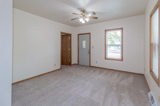 424 NICOLET BOULEVARD, Menasha, WI 54952